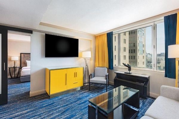 E Central Hotel Los Angeles image 16