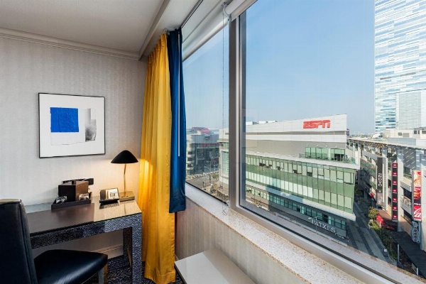 E Central Hotel Los Angeles image 24